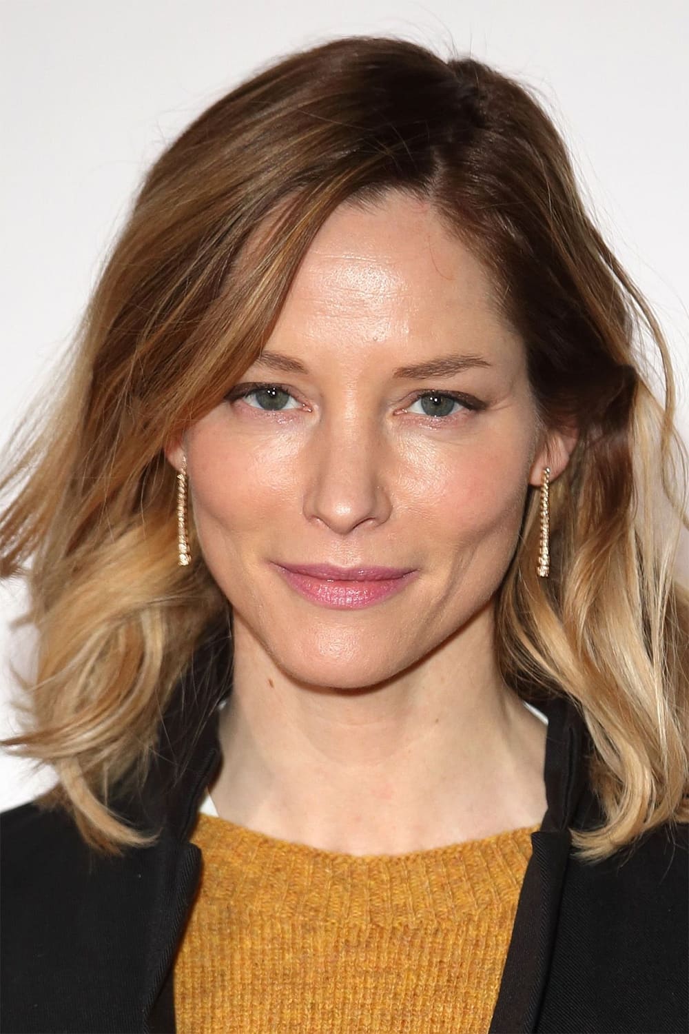 Sienna Guillory - HeadStark