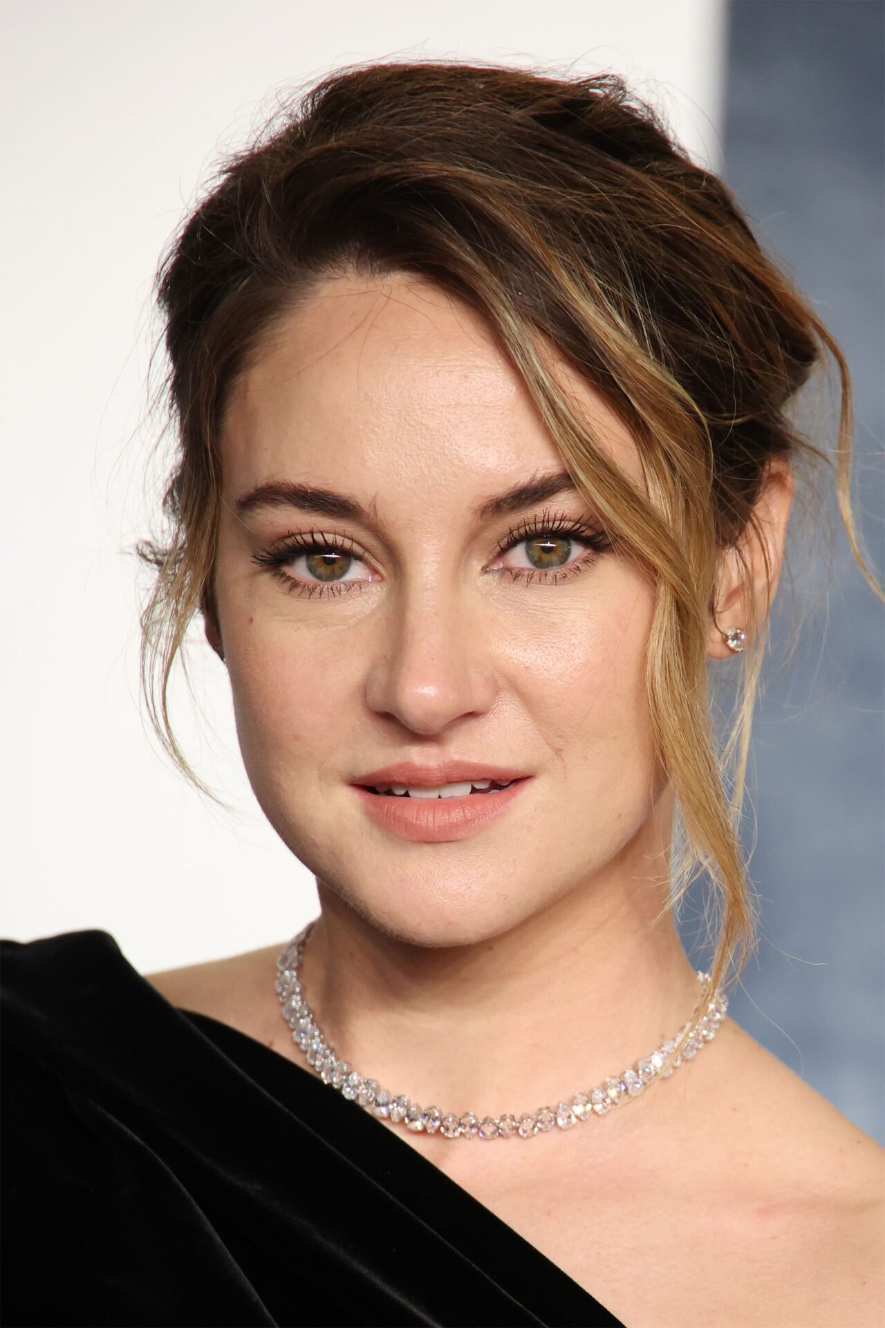 Shailene Woodley - HeadStark