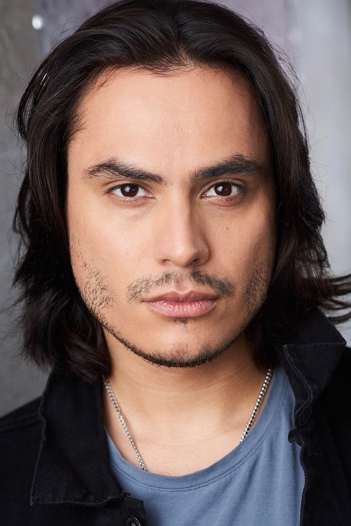 Kiowa Gordon - HeadStark