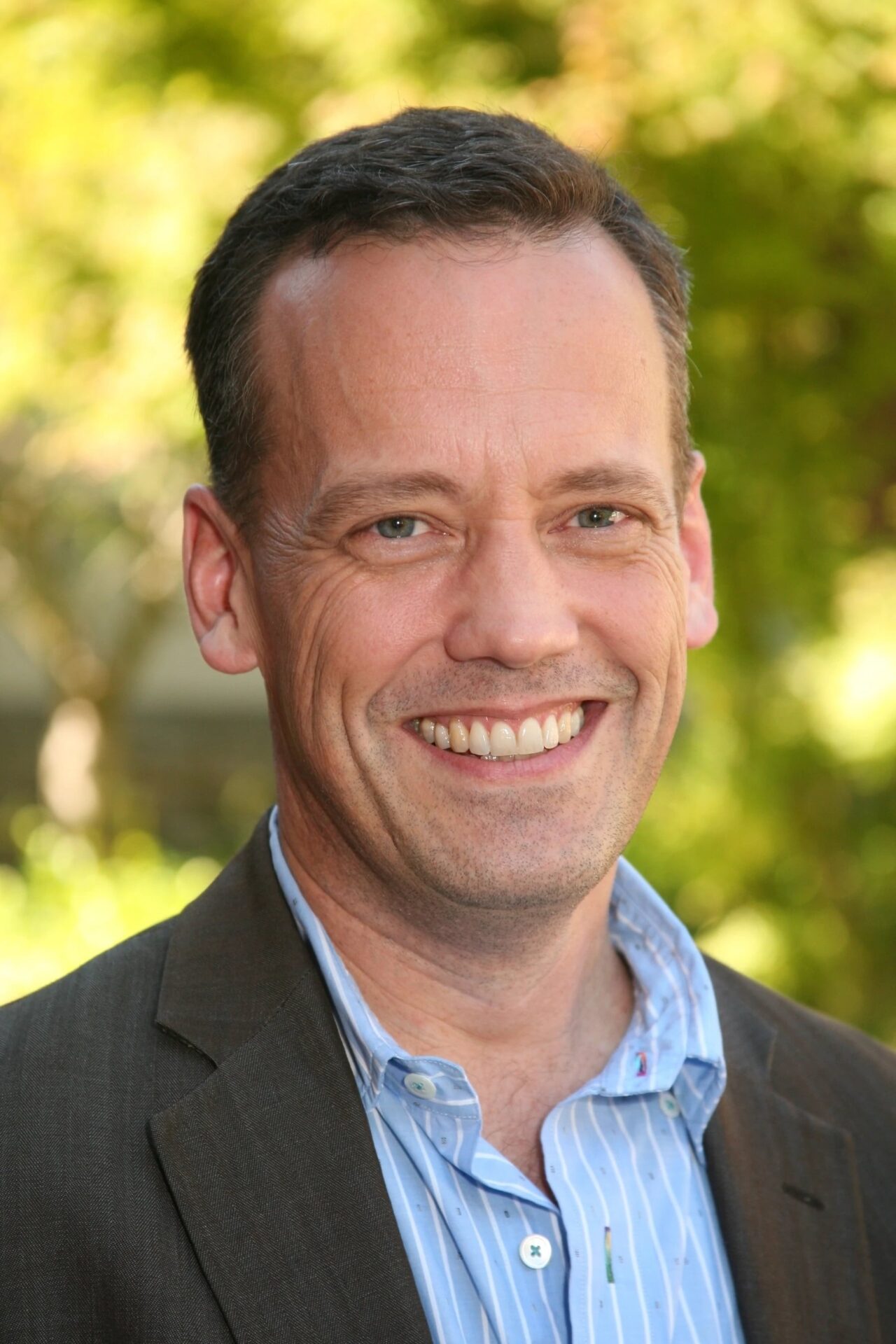 Dee Bradley Baker - HeadStark