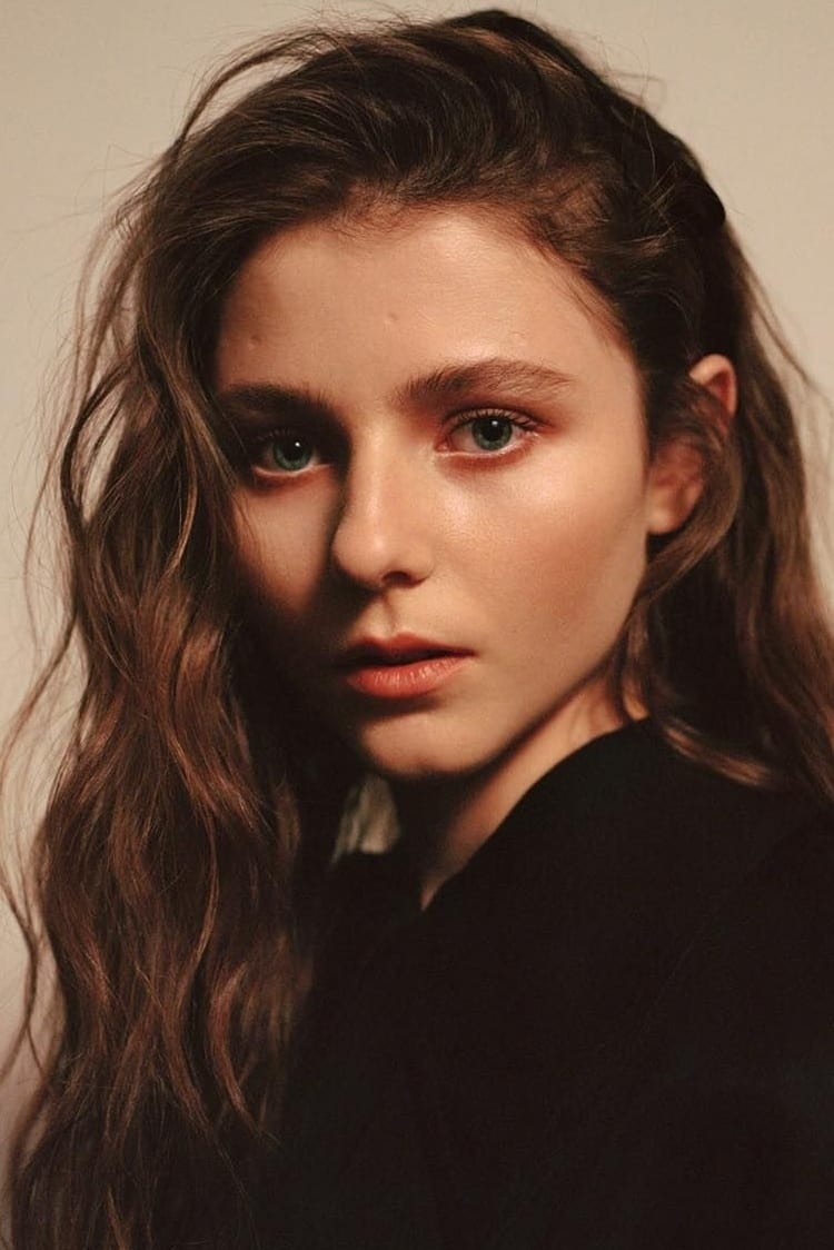 Thomasin McKenzie - HeadStark